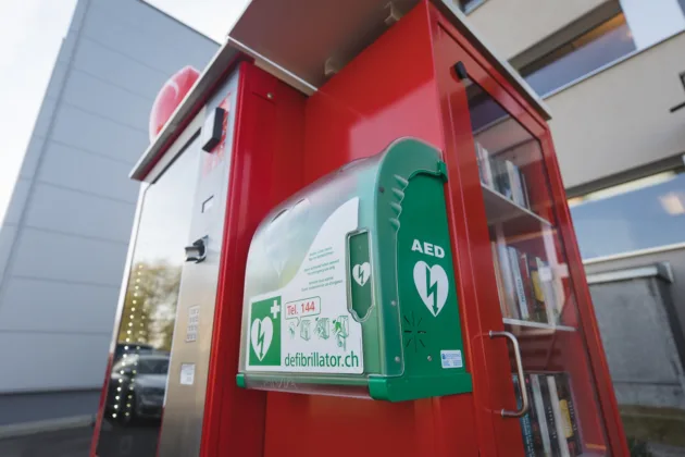 selecta-automaten-mit-defibrillator-retten-leben